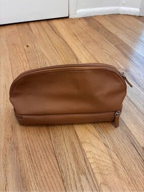 Classic Tan Leather Travel Dopp Kit with Jewelry Storage